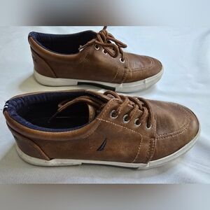 Nautica Boys Casual Lace Up Sneaker Size 2